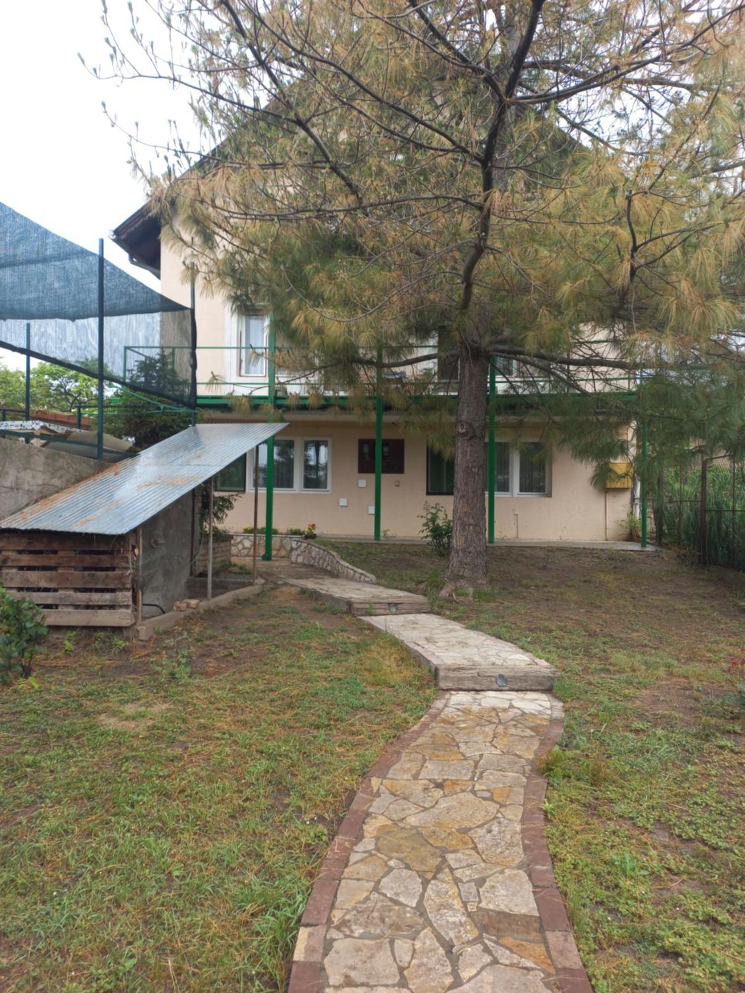 Hostel Bata Kanjiza Luaran gambar